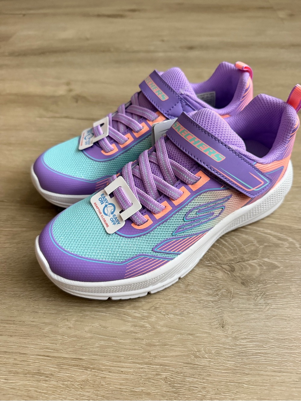 Skechers GirlsLightweight Easy On Adaptive Closure SZ 3 Sneakers Purple Pink NWT